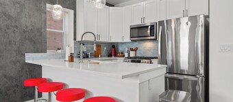 Urban Hearth / Modern 2BR Near Tower Grove