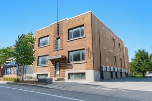 Exterior - Amazing location in the heart of Gatineau.#5 (Gatineau)