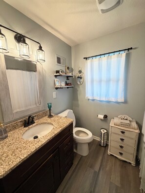 Unclassified image, 4 of 13, button