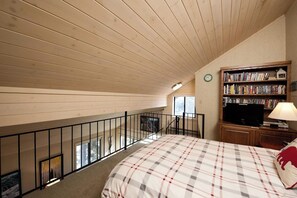 2 bedrooms, WiFi, bed sheets - Bike Park Condo at Purgatory | Walk to Trails (Durango)