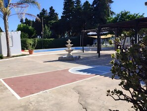 BBQ/picnic Area - Chalet con Piscina Privada y Barbacoa (Jerez de la Frontera)