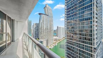 奢华公寓, 阳台, 海洋景观 | 沙滩/海景