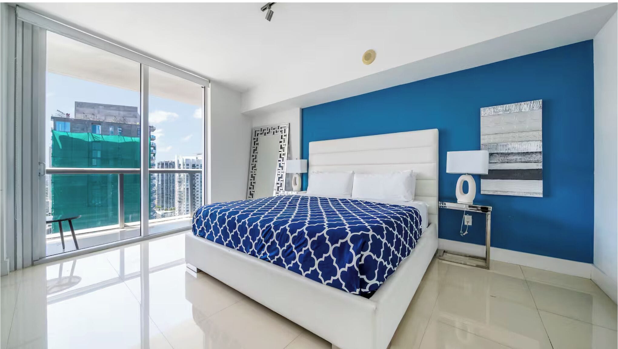 Luxury Apartment, Balcony, City View | Individually decorated, individually furnished, desk, laptop workspace