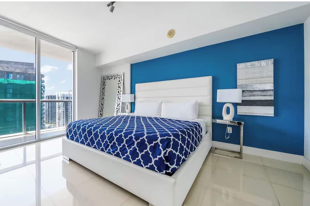 Luxury Apartment, Balcony, City View | Individually decorated, individually furnished, desk, laptop workspace