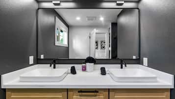 Comfort House | Bathroom