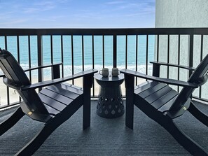 Property grounds - Deluxe King Oceanfront Studio • Private Balcony • Pools • Beach Access (Myrtle Beach)