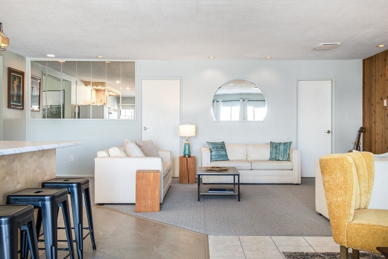 Oceanfront Central Seawalk Location | Patio, Bbq - Campbell River
