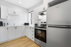 Private kitchen - brand new downtown unit#7 (Gatineau)