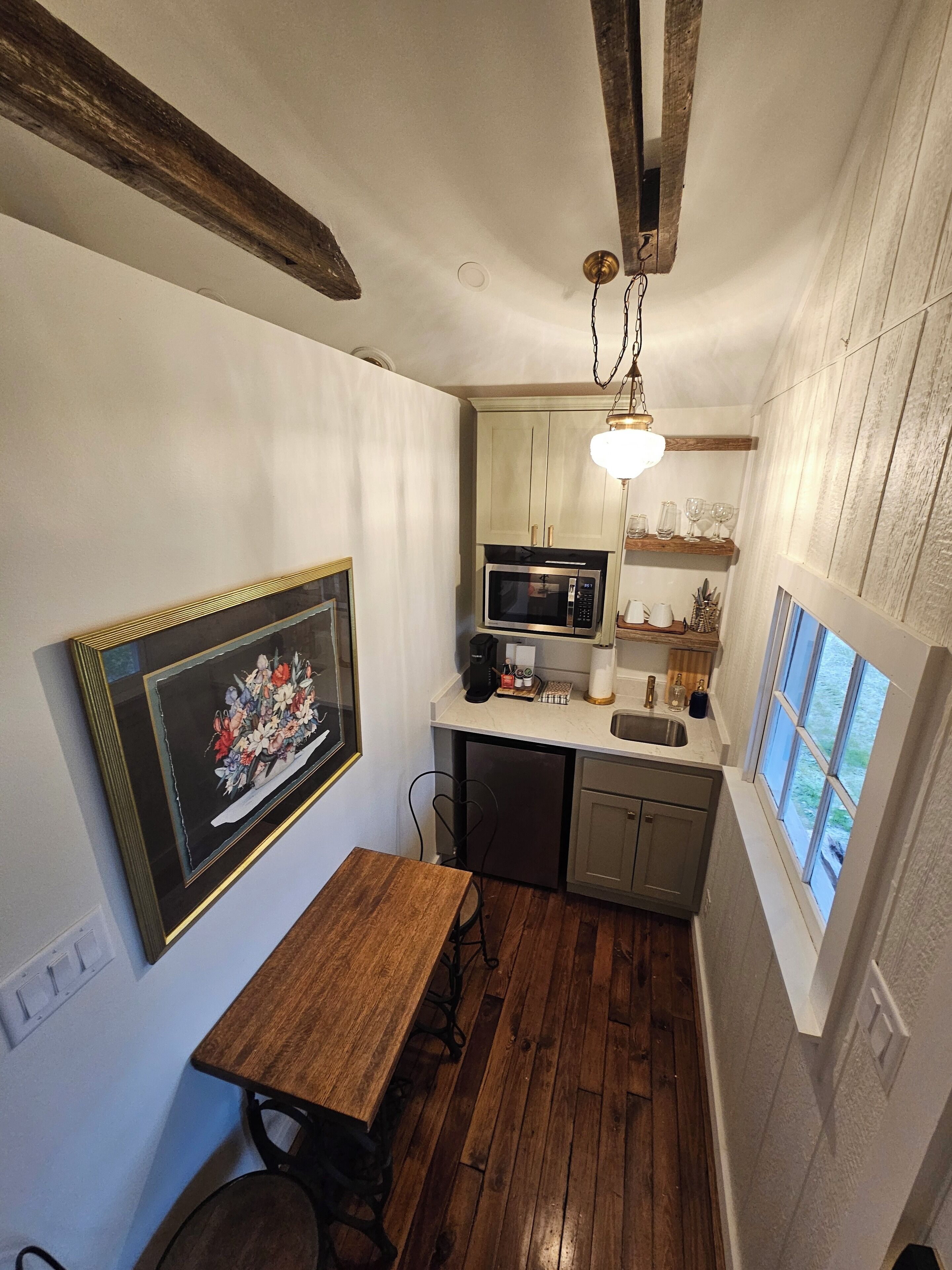 冰箱、微波炉、茶具/咖啡用具、厨具/餐具