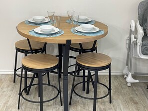 Dining - Newly Furnished Escape Sleeps 6 W/D-Fully Stocked (La Feria)