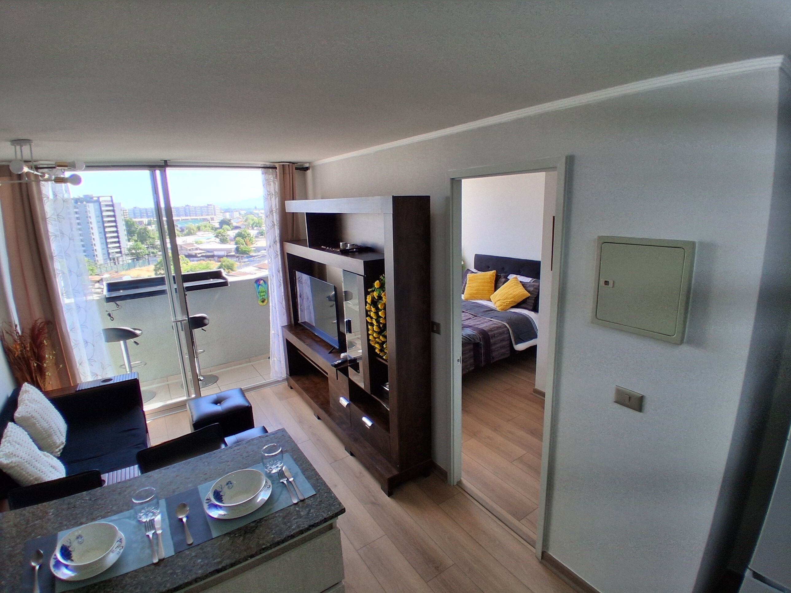 คอมฟอร์ทอพาร์ทเมนท์, ระเบียง, วิวภูเขา | ตู้นิรภัยในห้องพัก, ผ้าม่านกันแสง, ห้องเก็บเสียง, Wi-Fi ฟรี