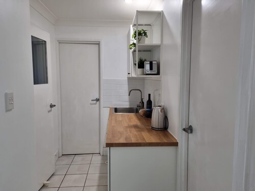 Paddington Granny Flat - Central, safe location in beautiful Paddington