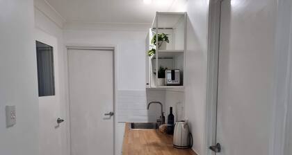 Paddington Granny Flat - Central, safe location in beautiful Paddington