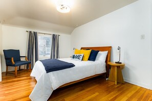 3 bedrooms, WiFi, bed sheets