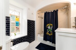 Shower, towels