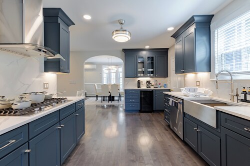 Spacious 5BR Boston Home • Near Fenway • Parking