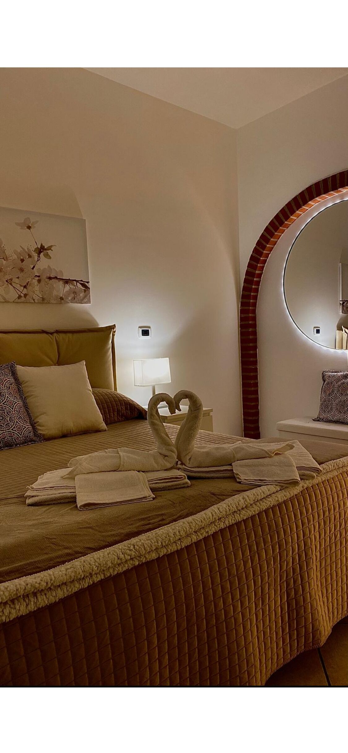 2 camere, una cassaforte in camera, una scrivania, ferro/asse da stiro