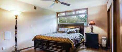 4 habitaciones, tabla de planchar con plancha, wifi y ropa de cama