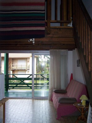TV - Les Asturies 8 (MOLIETS ET MAA)