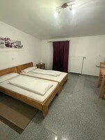 Einzelzimmer, eigenes Bad | Kostenloses WLAN