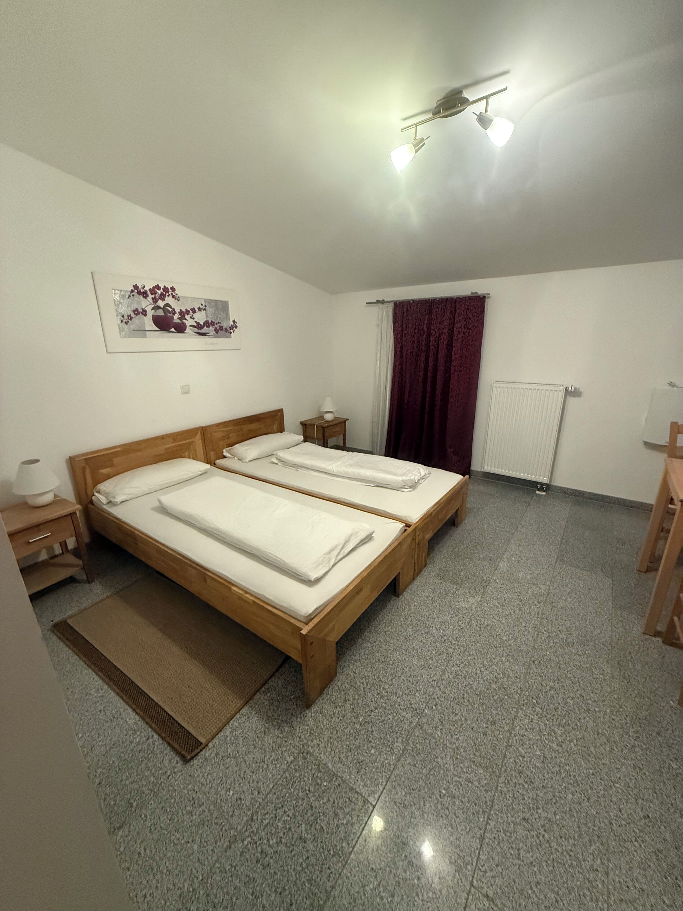 Classic-Doppel- oder -Zweibettzimmer