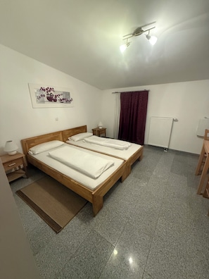 Habitación clásica con 1 cama matrimonial o 2 individuales | Wifi gratis