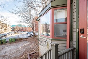 House | 3 bedrooms - Luxury Boutique Townhouse in the Heart of Halifax (Halifax)