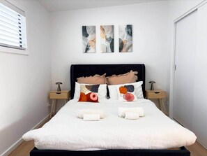 1 Schlafzimmer, Bügeleisen/Bügelbrett, kostenloses WLAN, Bettwäsche
