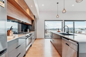 Fridge, microwave, oven, stovetop - Hobart Family Retreat: 180° Bay Views, Spa & Games (Sorell)