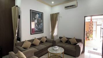 Toys, computer monitors, printers