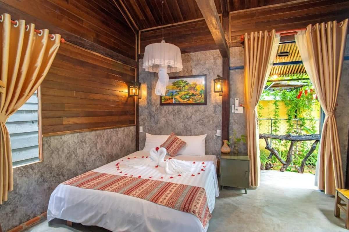 Chambre Supérieure, vue jardin | Minibar, Wi-Fi gratuit, draps fournis