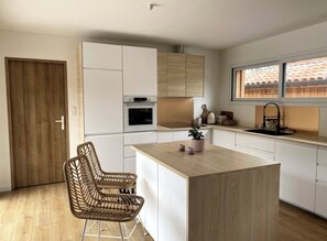 Four, plaque de cuisson, lave-vaisselle