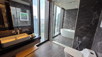 Luxury Apartment, City View | Bathroom | Slippers
