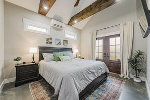 1 多间卧室、熨斗/熨衣板、免费 WiFi、床单