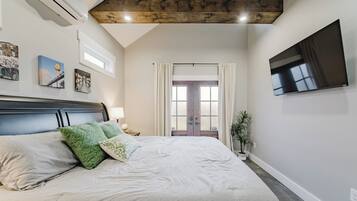 1 chambre, fer et planche Ă repasser, Wi-Fi gratuit, draps fournis