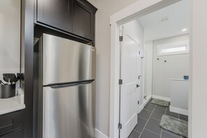 Interior - 1BD Modern Bourbon Home (Lawrenceburg)