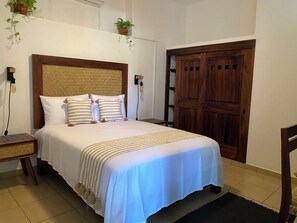 2 bedrooms, iron/ironing board, free WiFi, bed sheets - Premium location apartment! - Walk to the beach and downtown Sayulita (Sayulita)