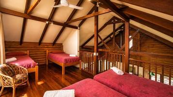 2 bedrooms, bed sheets