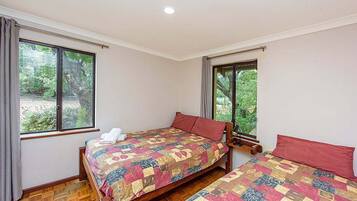 2 bedrooms, bed sheets