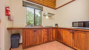 Fridge, microwave, stovetop, electric kettle