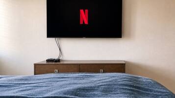 2 dormitorios, cuna de viaje, wifi gratis y ropa de cama