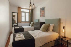 2 habitaciones, tabla de planchar con plancha y wifi gratis 