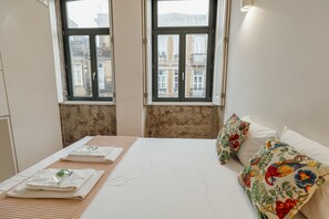 1 chambre, fer et planche à repasser, accès au Wi-Fi (inclus)