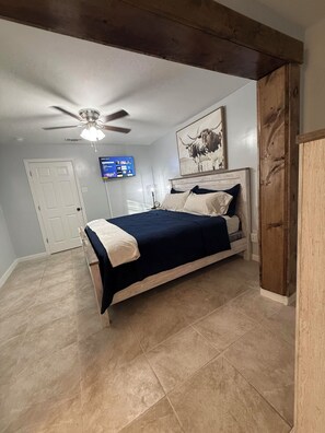 3 chambres, fer et planche à repasser, Wi-Fi gratuit, draps fournis