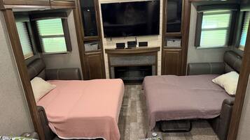 1 Schlafzimmer, Reisekinderbett, WLAN, Bettwäsche