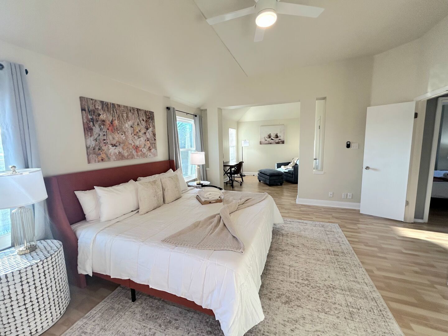 Iron/ironing board, free WiFi