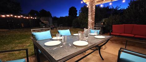 Outdoor dining