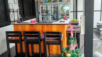 Apartment, 1 Bedroom, Accessible, Smoking | Bar (on property)