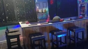 Appartement, 1 slaapkamer, toegankelijk voor mindervaliden, roken | Bar (ter plaatse)