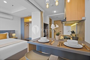 Departamento, 1 habitación, vista a la ciudad | Comedor